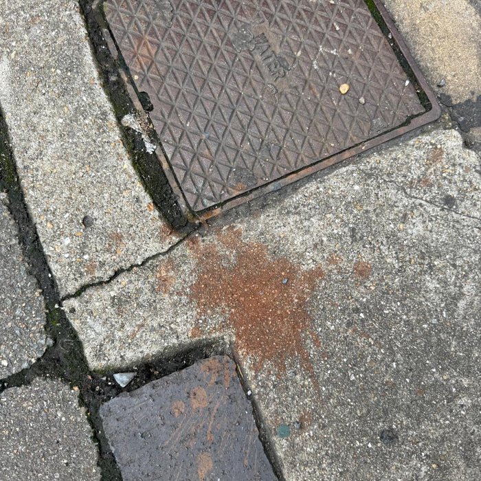 How to remove paan staining from pavements